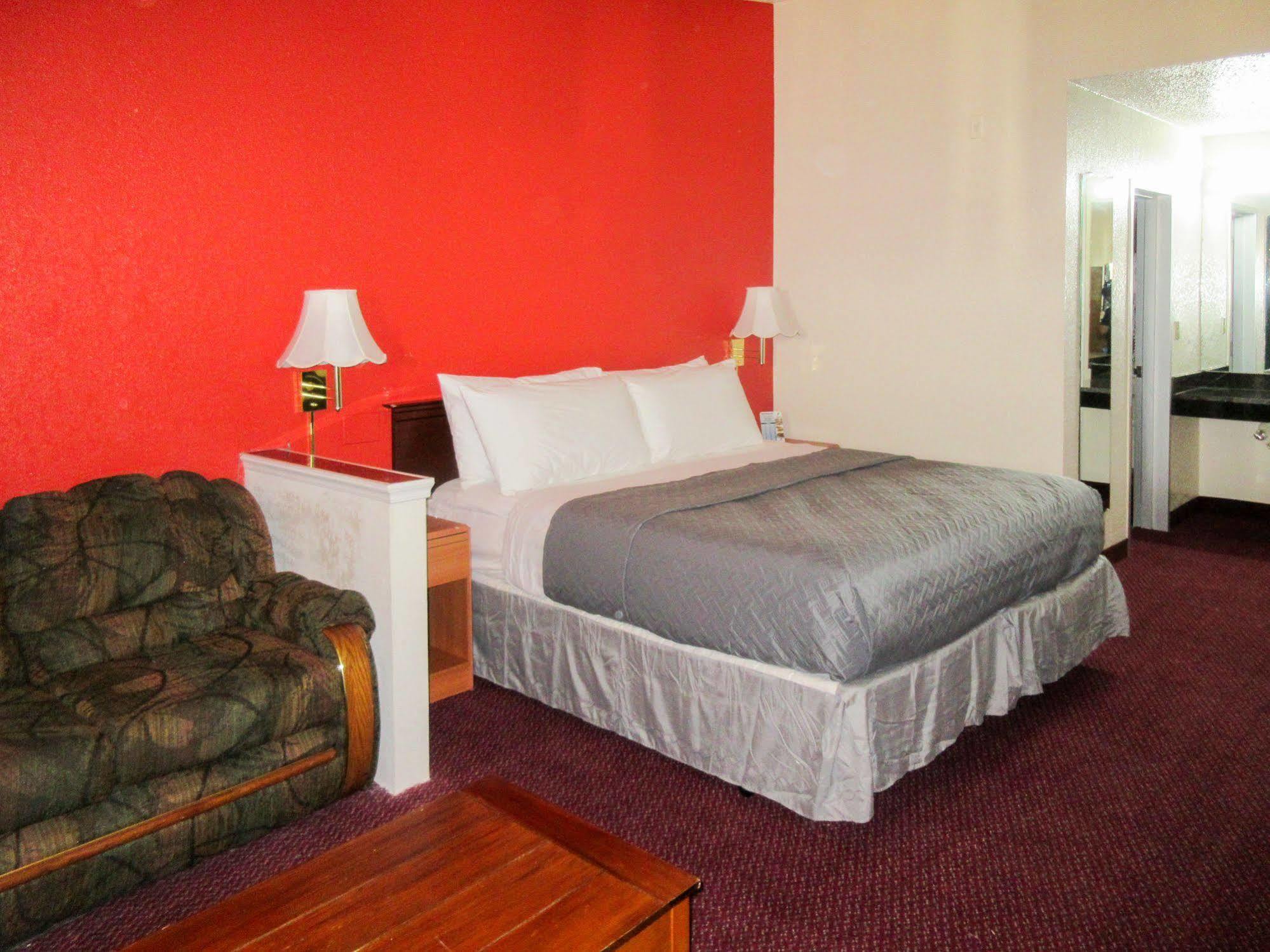 Rodeway Inn & Suites DEN Exterior foto