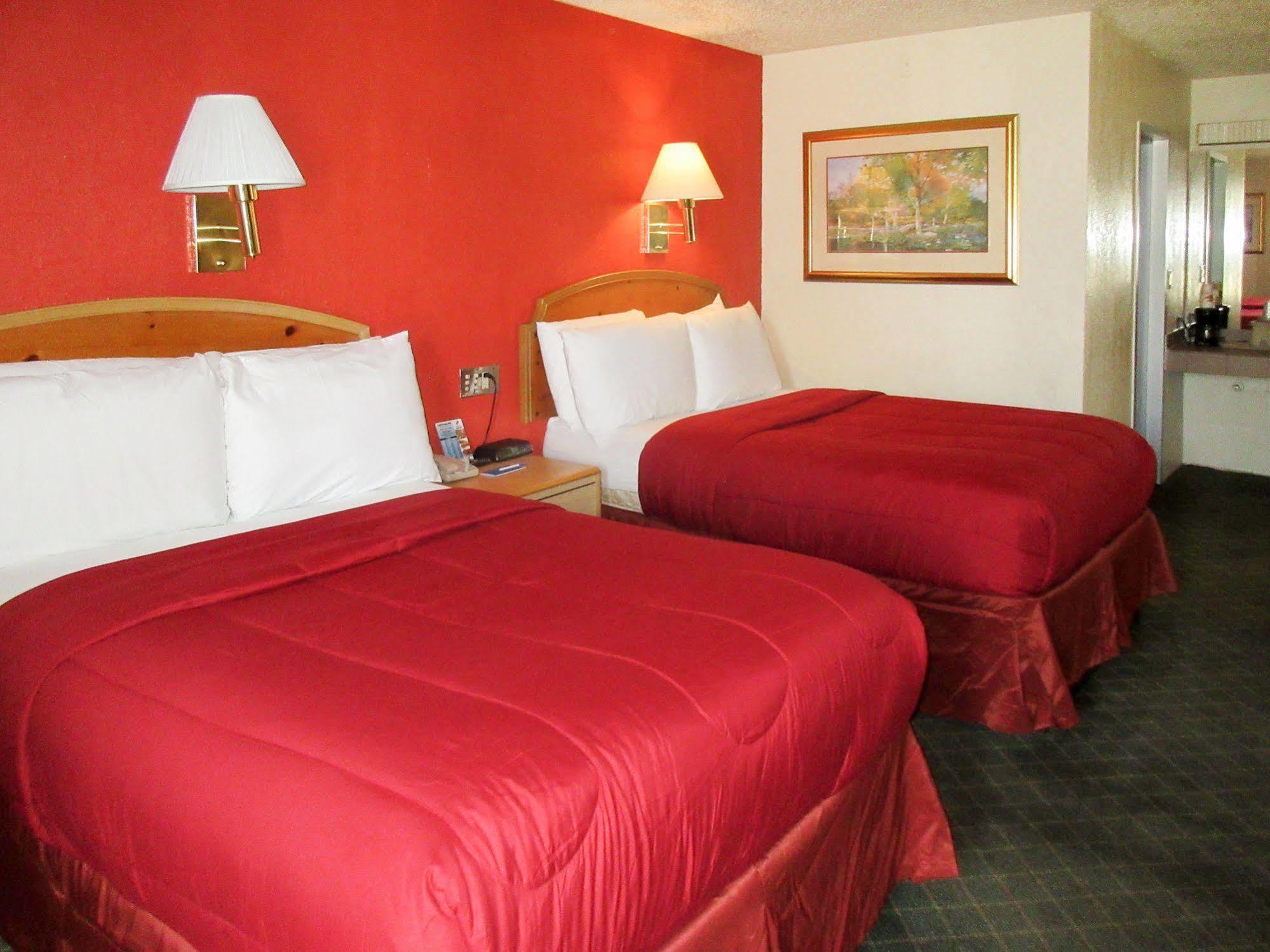 Rodeway Inn & Suites DEN Exterior foto