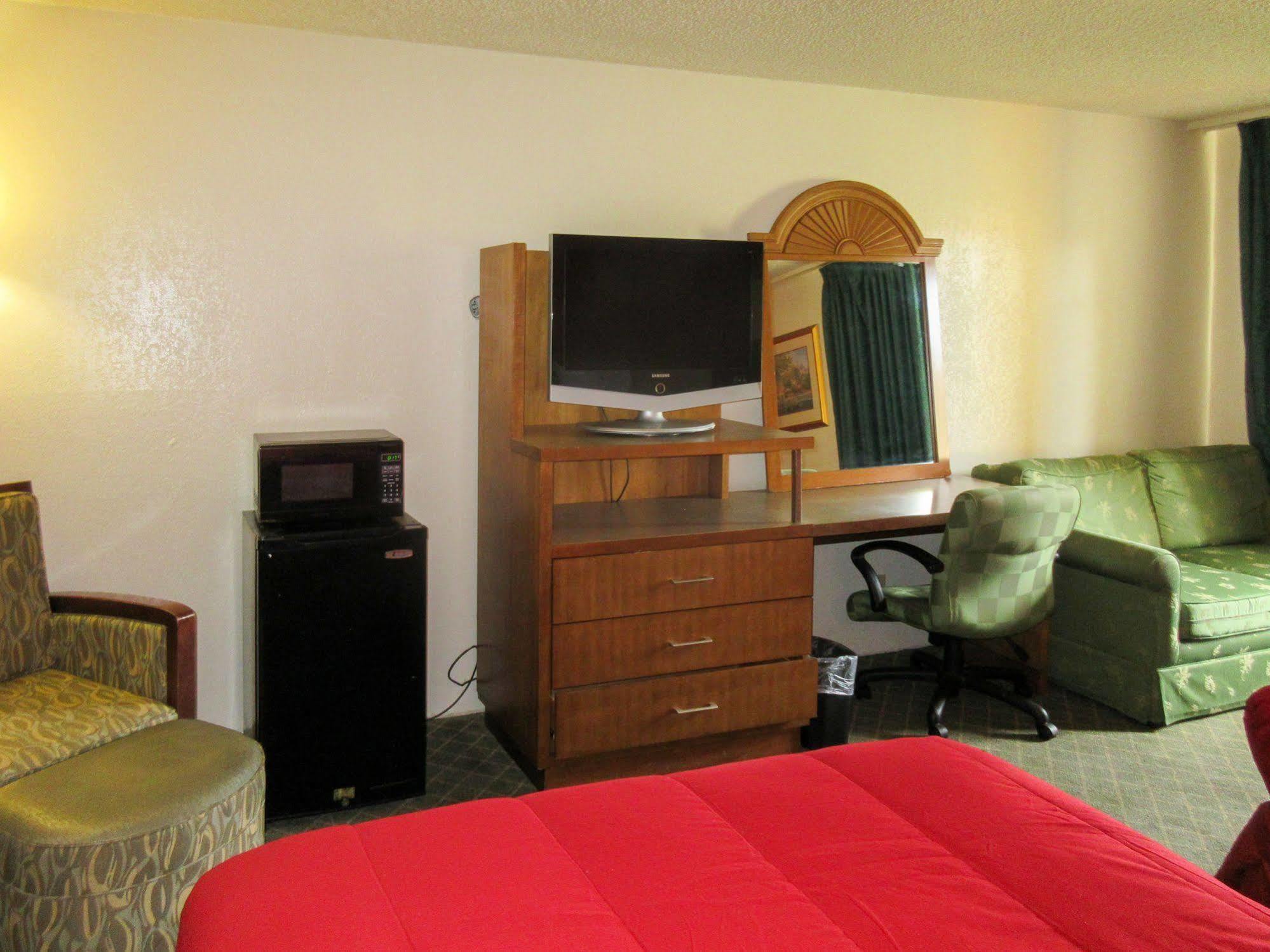 Rodeway Inn & Suites DEN Exterior foto