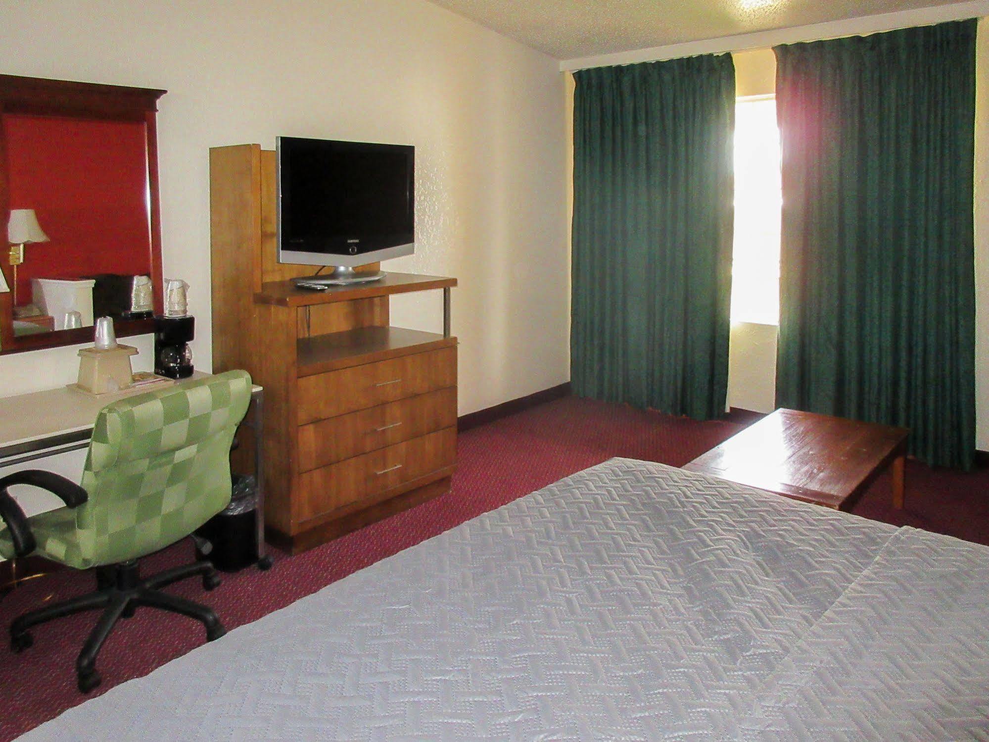 Rodeway Inn & Suites DEN Exterior foto